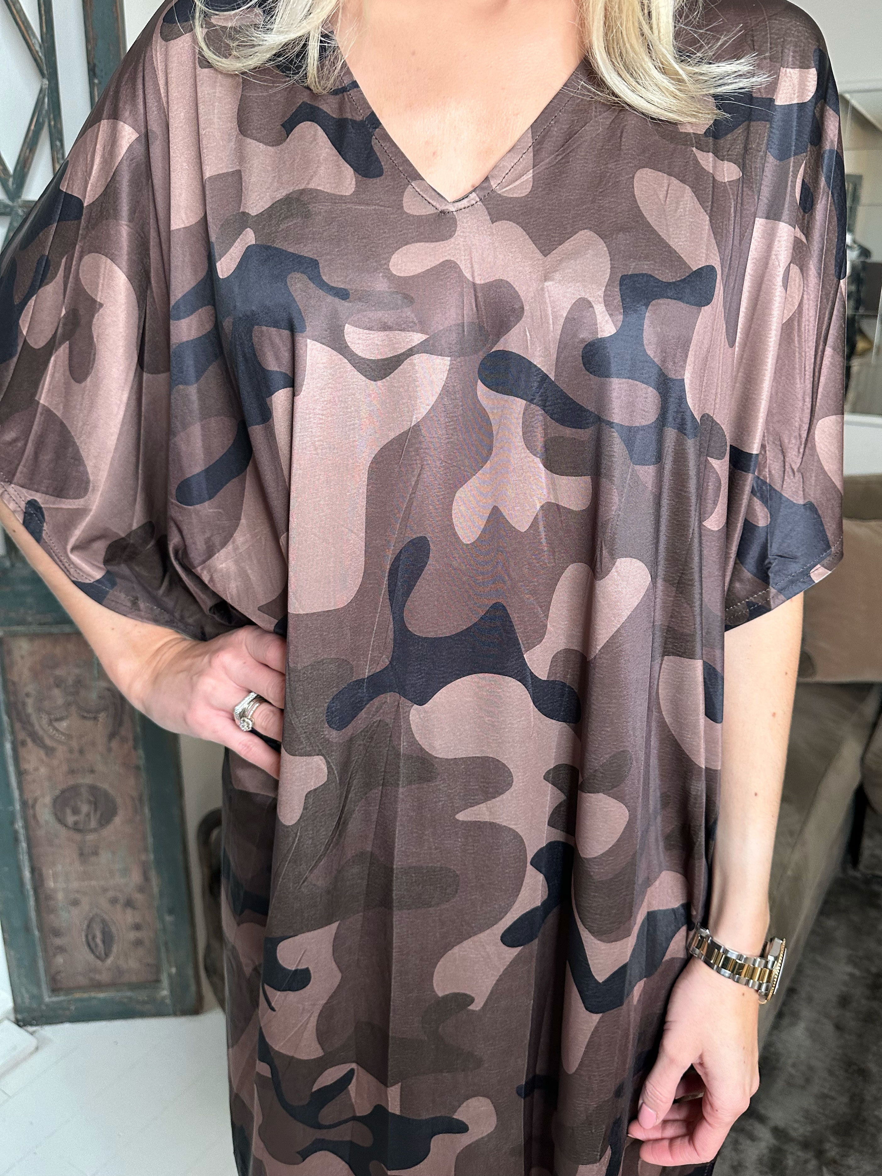 Azmina Camo - Tunikakjole i løs pasform i camouflageprint